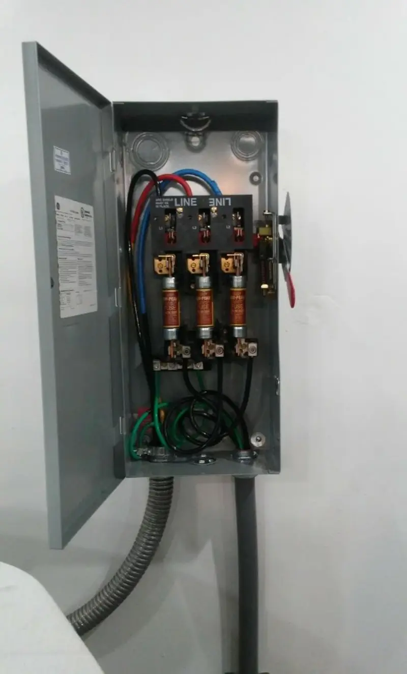 Three-phase disconnect switch installed for Electrical Wiring & Rewiring in Myrtletown